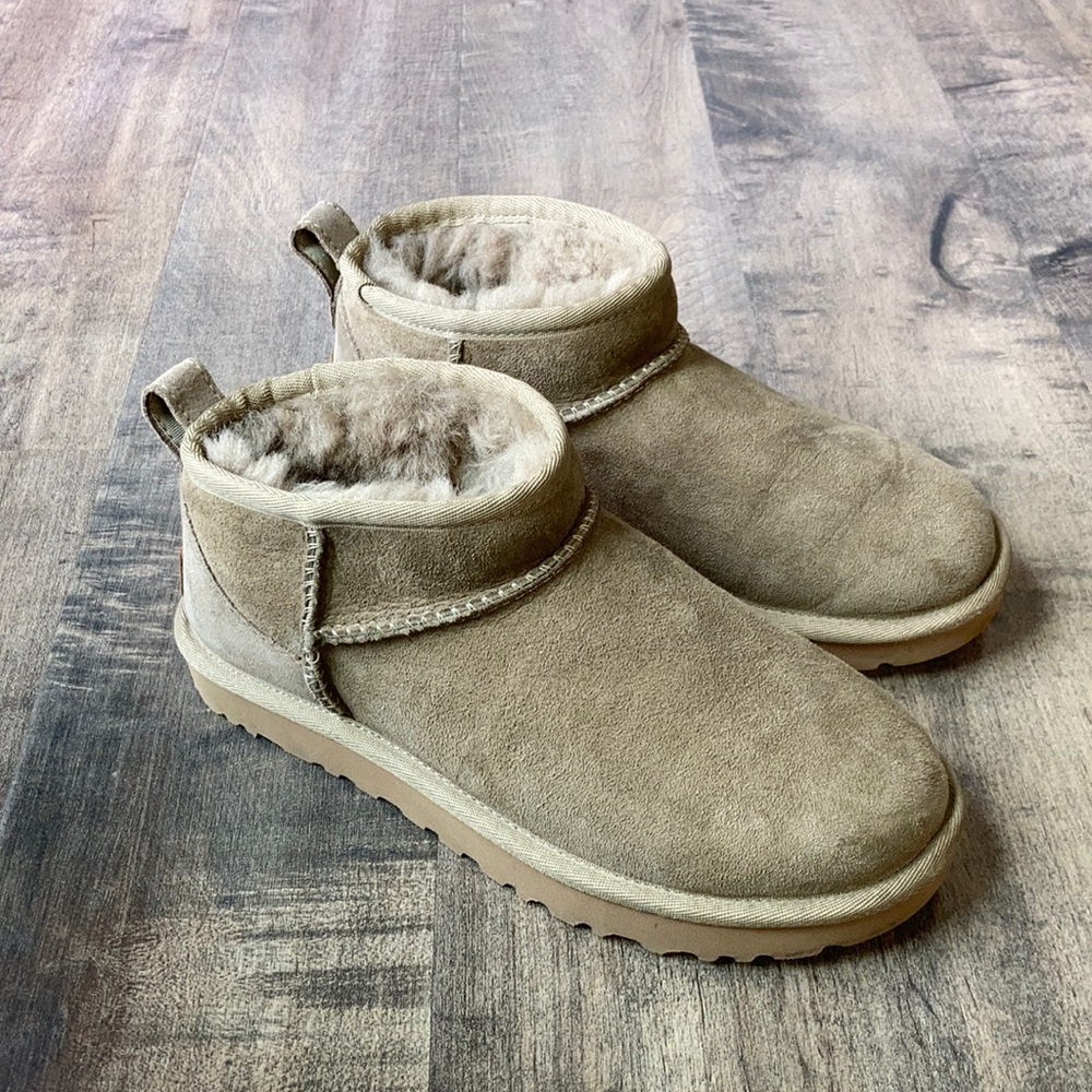 COPY - UGG Classic Ultra Mini Boots Womens 5
